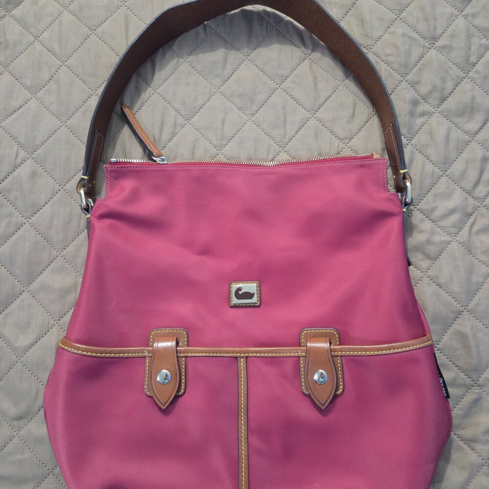 Dooney & Bourke Wayfarer Nylon and Leather Hobo Sac